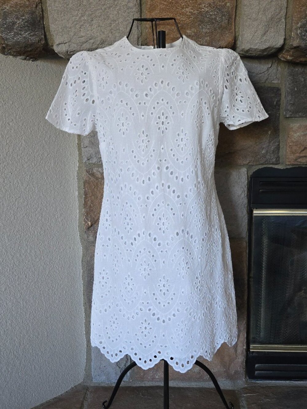 Zara White Eyelet Embroidered Mini Shift Dress